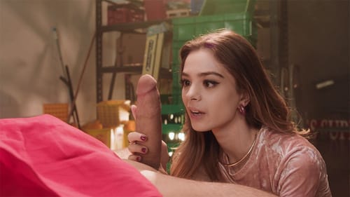 Cậu nhiên viên cửa hàng may mắn và cô nàng hư hỏng nghiện quả chuối bự Molly Little