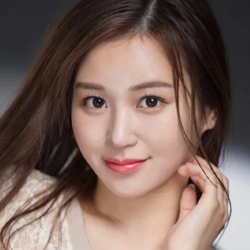 Honoka Ashina Honoka Ashina