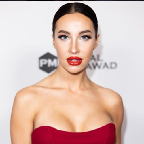 Melissa Stratton Melissa Stratton